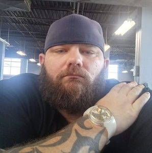 Meet your Posher, Thomas